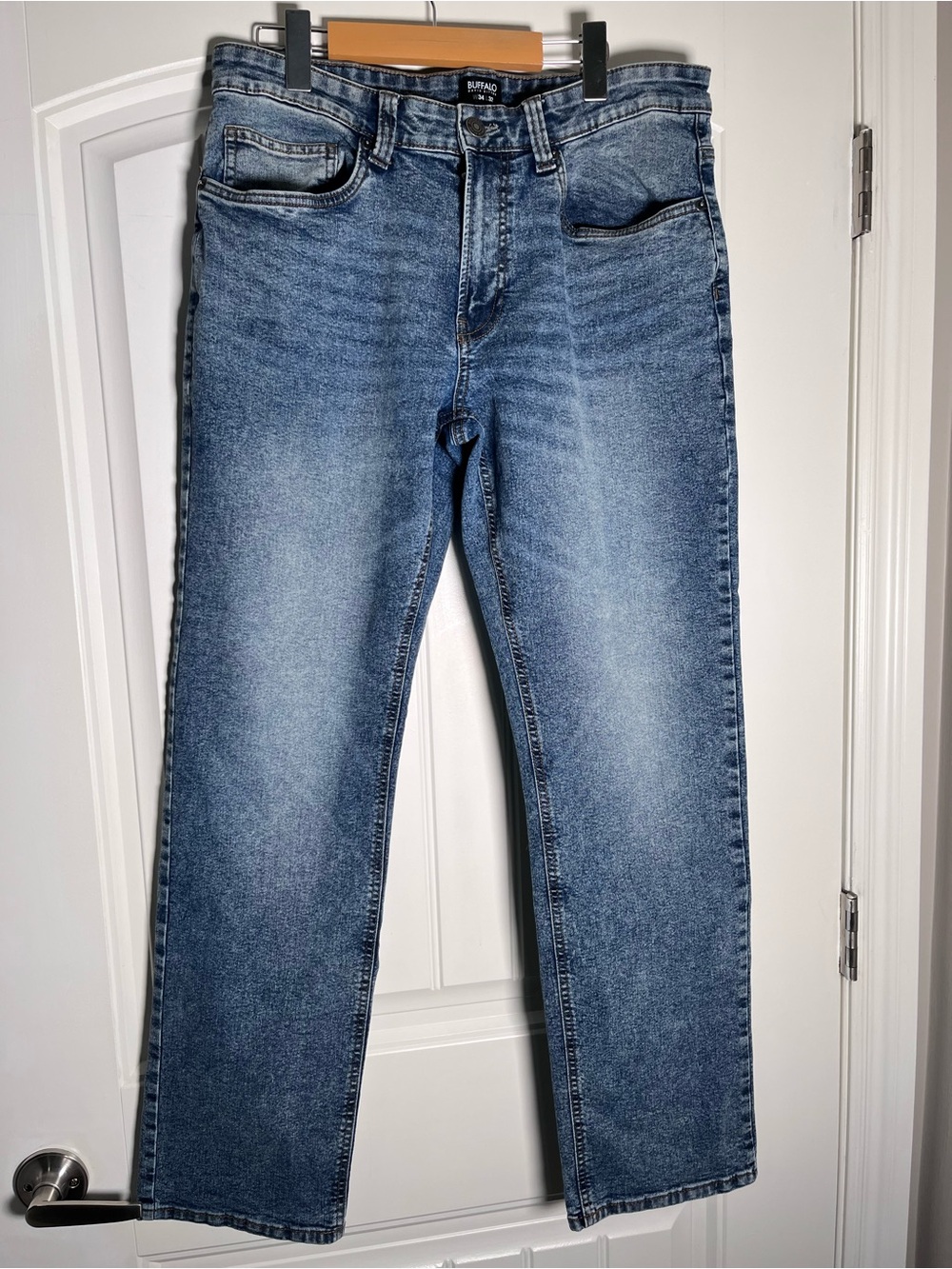 Men’s Buffalo jeans 34x32 boot cut